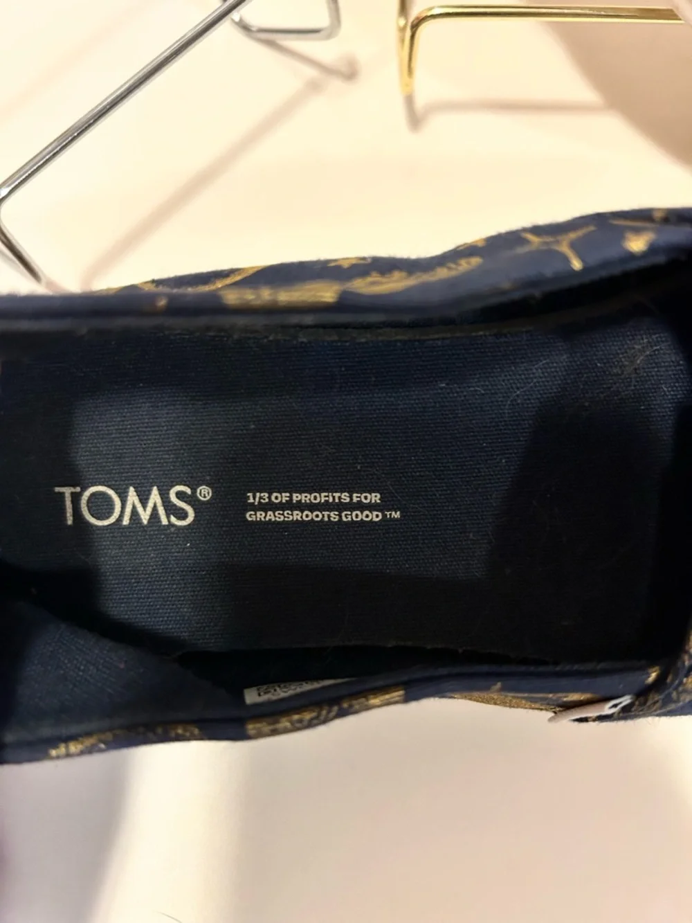 TOMS Women's Navy & Gold Celestial Slip-On Espadrilles - size 7.5